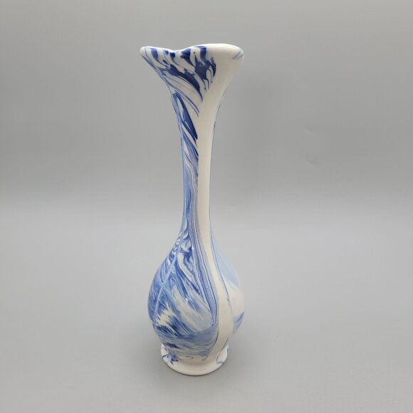 Mt St Helens Ashware Blue White Ceramic Bud Vase Swirled Marbled Design - Picture 3 of 7